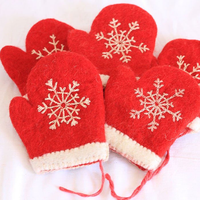 Felt Christmas Gloves
